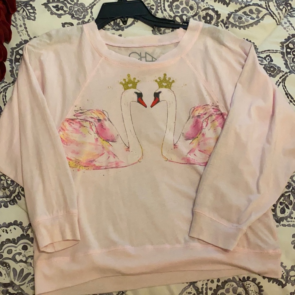 Chaser Swan Top
